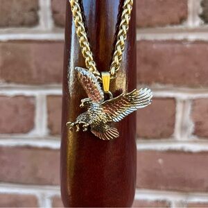 Vintage Napier gold tone bald eagle pendant with chain. Vintage necklace EAGLES